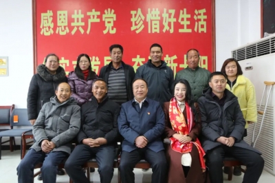  【迎新春·送温暖】节前慰问 将关怀送到家 