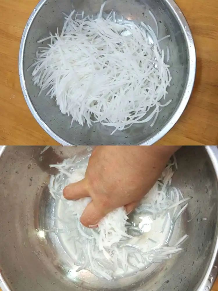 用盐杀过水的萝卜丝饼，得到几千人的好评