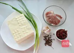家常麻辣豆腐的做法图解1
