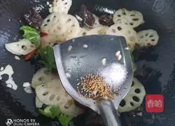 木耳炒莲藕的做法图解10