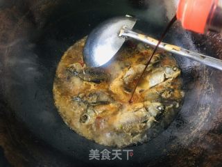 豆豉烧鲫鱼的做法步骤：5